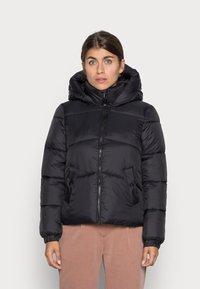 Vero Moda Petite - VMUPSALA SHORT JACKET - Winterjas - black Miniatuurafbeelding 1