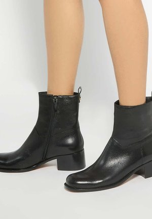 Dune London, DUNE LADIES PEYA HEELED ANKLE BOOTS - Stivaletti - black-leather