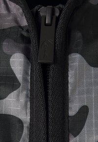 Karl Kani Väst - black