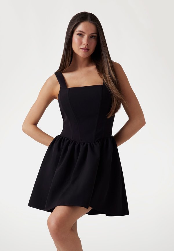 AUSGESTELLTES KURZES - Freizeitkleid - schwarz