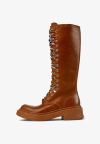 Valittu, mittelbraun