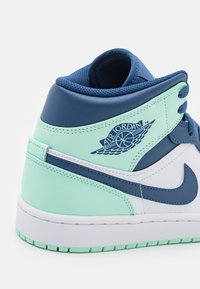 Jordan AIR JORDAN 1 MID - Sapatilhas de cano alto - mystic navy/mint foam/white