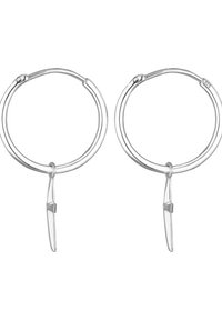 Orecchini a cerchio in argento con un design semplice, dotati di chiusura a cerniera e un pezzo decorativo allungato che pende al di sotto di ciascun cerchio.