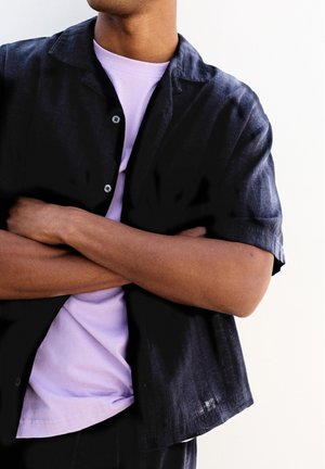 PULL&BEAR, SHORT-SLEEVE TEXTURED - SHIRT - Cămașă - dark blue
