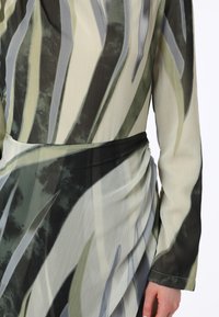 Modanisa - Długa sukienka