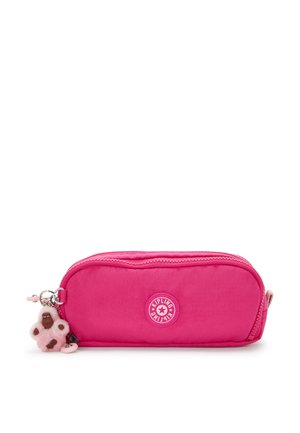 Trousse à crayons rectangulaire rose vif aux bords arrondis, avec un patch logo Kipling au centre et un porte-clés singe rose assorti attaché.