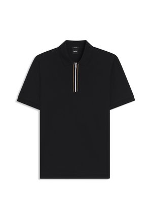 Svart polo-shirt i mjukt tyg, med en dragkedja vid kragen och två kontrasterande ränder, korta ärmar och rak nederkant.