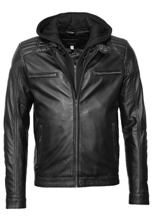 Sort læderjakke med hætte, der har lynlåslommer foran, vandret syninger på skuldrene og en glat overflade.