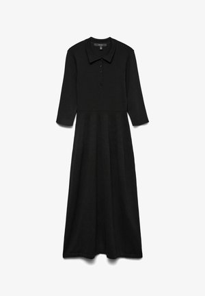 Zwart lang jurk met lange mouwen en een kraag, voorzien van een knoopsluiting en een vloeiende rok. Gemaakt van een zachte, rekbare stof.