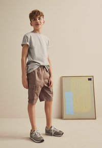 Next REGULAR FIT - Cargobroek - taupe brown