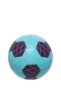 Turkos och marinblå fotboll med en strukturerad yta, med diamantmönstrade detaljer i rosa och grått. "Hummel Classic Kids"-logotyp synlig.