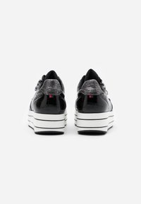 s.Oliver LACE UP - Sneaker low - black