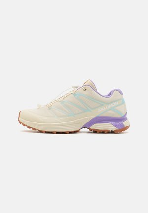 XT PATHWAY 2 UNISEX - Sneakers low - almond milk/iced aqua/violet tulip