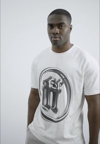 Forgotten Faces RADIANT LOGO  - Apdrukāts T-krekls - white