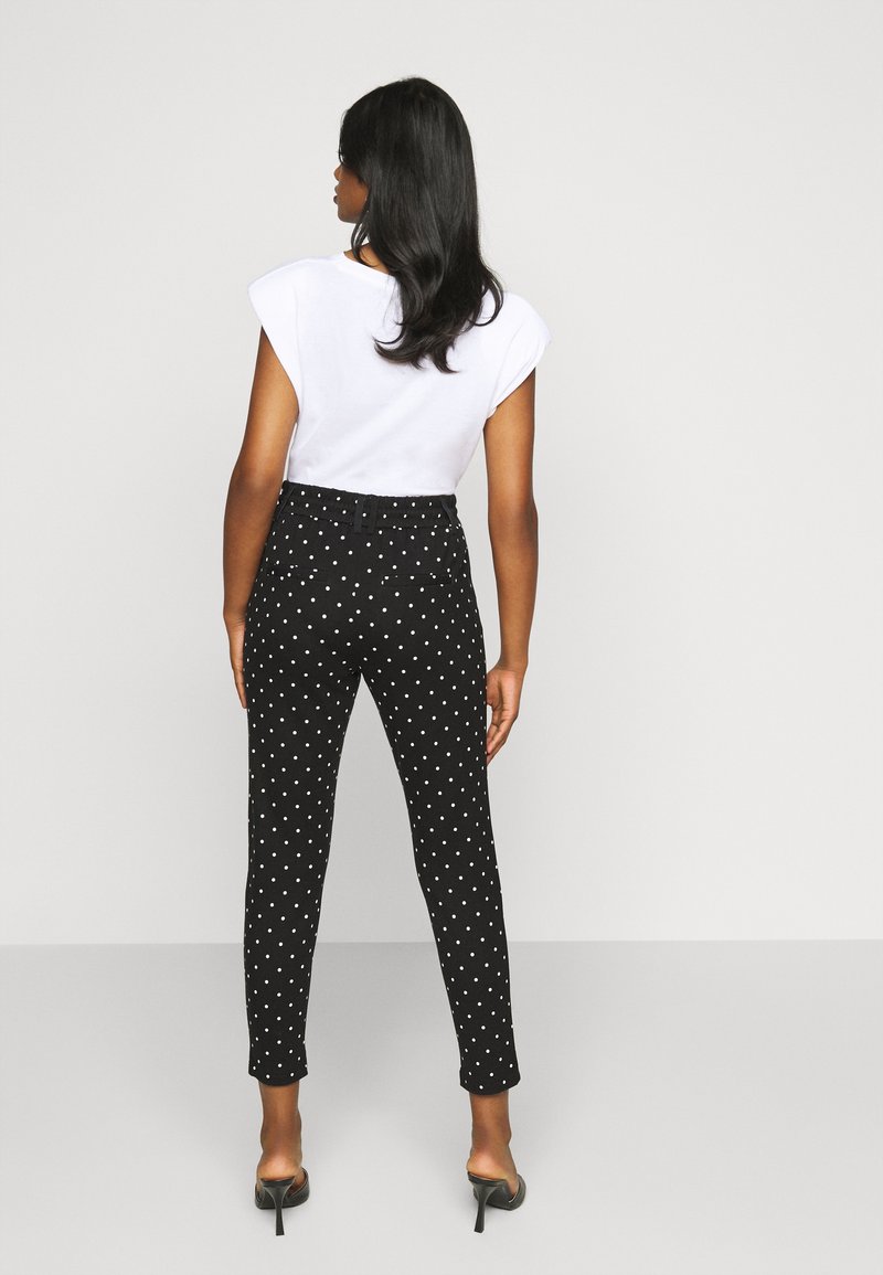 Only Petite Onlpoptrash Easy Dot Pant Kangashousut Black Musta Zalando Fi