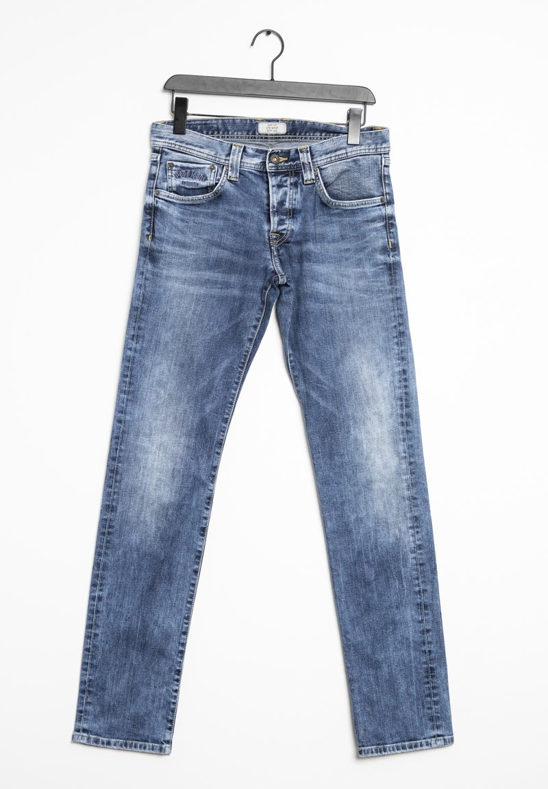Jean en denim bleu clair avec une apparence usée et décolorée, comportant cinq poches, une fermeture à bouton et une coupe droite.