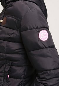 Superdry & Co Overgangsjakke - black