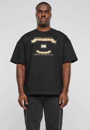 PLATE BOXY - T-shirts med print - black