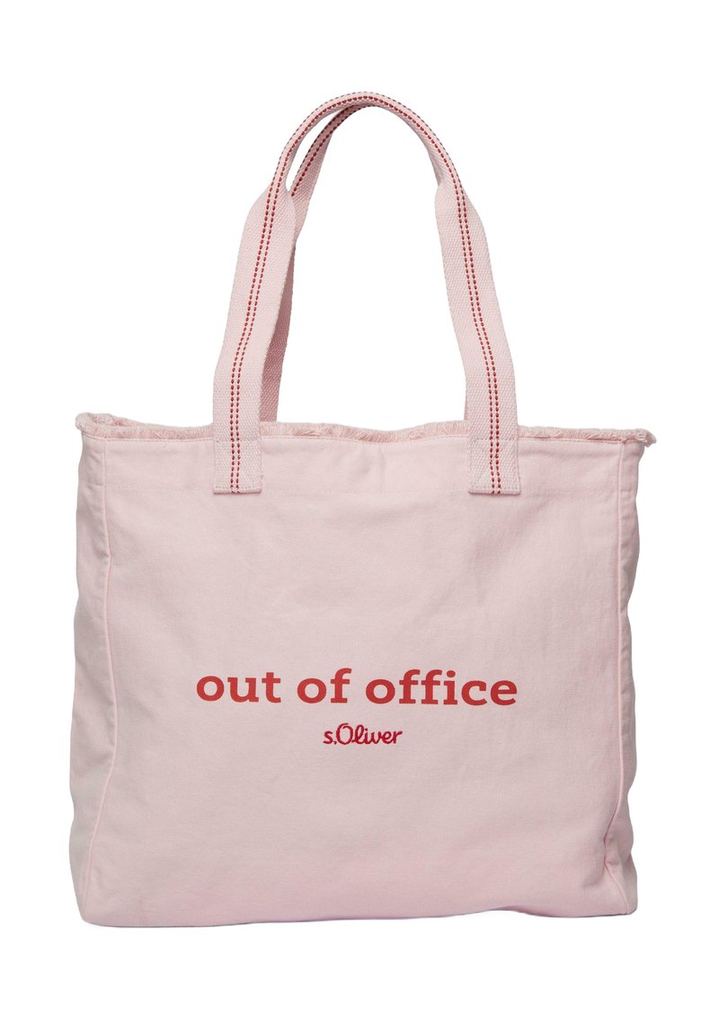Różowa bawełniana torba na zakupy z czerwonym napisem "out of office" oraz logo "s.Oliver". Posiada podwójne uchwyty do noszenia oraz surowe wykończenie brzegów.