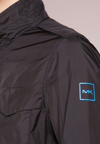 Michael Kors Tunn jacka - black