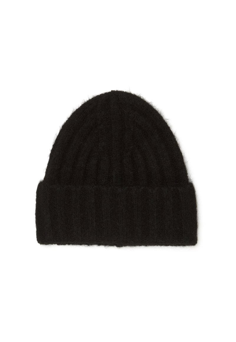 Gorro de punto negro hecho de lana suave. Presenta una textura acanalada y un diseño con puño doblado. Forma sencilla y redondeada para cubrir la cabeza.