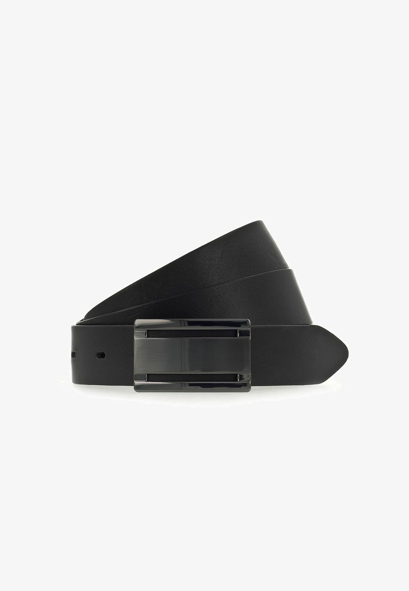 Zwarte leren riem met een slanke rechthoekige zwarte metalen gesp. Glad oppervlak en een klassiek ontwerp, voorzien van meerdere verstelgaten.