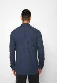 AllSaints HAWTHORNE SHIRT - Camisa - deep space blue