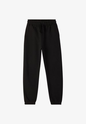 Czarne spodnie dresowe wykonane z miękkiego materiału, z elastycznym pasem, regulowanym sznurkiem i zwężanymi nogawkami z mankietami.