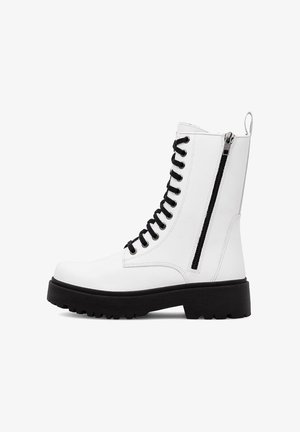 INSULATED - Kotníkové boty na platformě - white/black