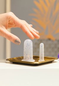 GlowCup SILICONE FACE MASSAGE TOOL - Skincare Tool - glitter