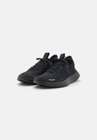 Nike Performance Chaussures de running sur route - black