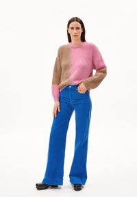 ARMEDANGELS MIYAAR  - Trui - pink me up-dry bark