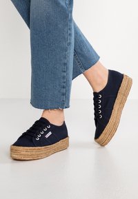 Superga - 2730 COTROPEW - Háncstalpú vászoncipők - navy Miniatűr kép 1