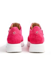Lloyd MODERNER - Sneaker low - fuchsia