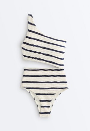 Einseitiger, gestrickter weißer Bikini mit horizontalen dunkelblauen Streifen, hoch tailliertem Unterteil, strukturiertem Stoff.