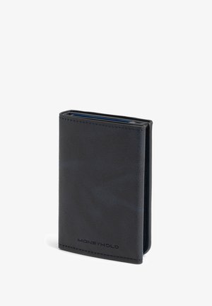 Schwarze Leder-Geldbörse im Bi-Fold-Stil, aufrecht stehend, mit teilweise sichtbaren Karten darin, Markenname "MONEYHOLD" auf der Vorderseite geprägt.