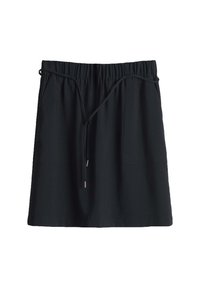 Unselected, black