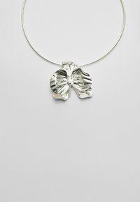 Stradivarius Halskette - silver coloured