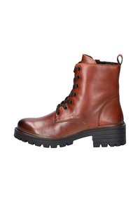 Botte cheville en cuir marron avec une finition brillante, bout rond, semelle en caoutchouc noire, design à lacets et languette à l'arrière du talon.