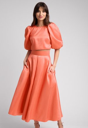 BUBBLE - Długa sukienka