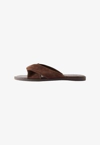 Unselected, new chocolate brown