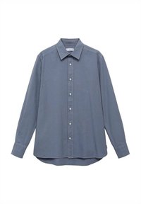 Camicia a maniche lunghe con bottoni in morbido tessuto blu, caratterizzata da un colletto classico, bottoni frontali e un orlo curvo.