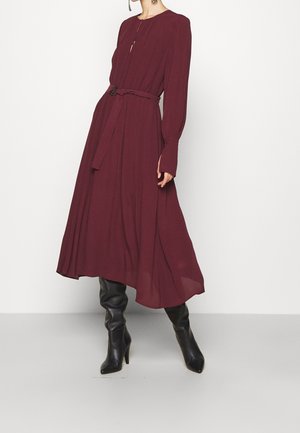 Vestido informal - red