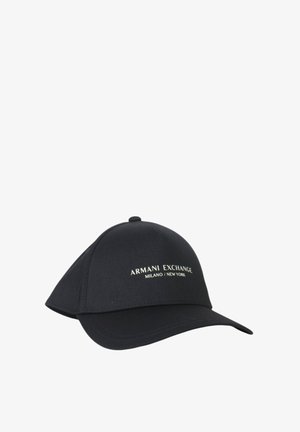 Cappellino da baseball nero in tessuto, con visiera curva. Logo "Armani Exchange Milano/New York" stampato in oro metallico sulla parte frontale.
