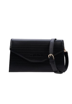 Sac à main noir texturé avec un motif de diamant, doté d'un rabat pliable et d'une bandoulière amovible. Accent en métal doré.