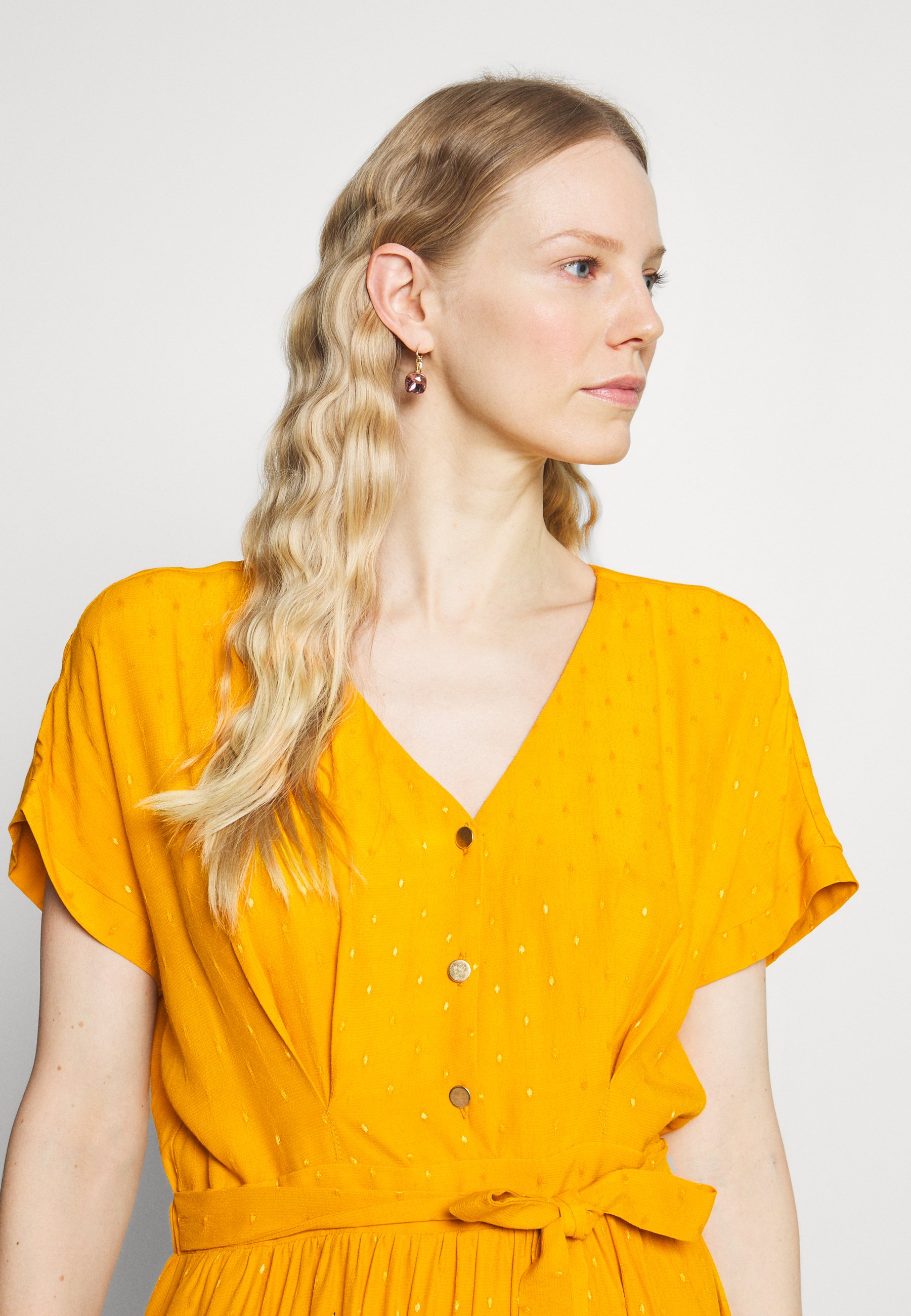 naf naf robe moutarde