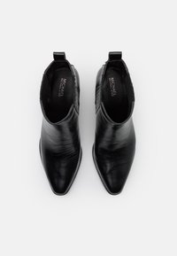 MICHAEL Michael Kors Botines bajos - black