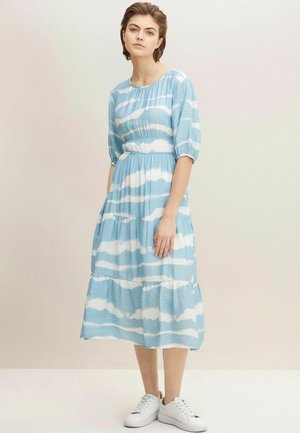 MIT SCHLEIFENDETAIL - Vestito estivo - light blue batik