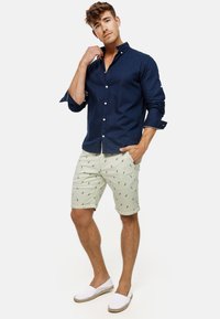 INDICODE JEANS ELISA - Short - sea foam