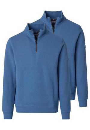 Due maglioni blu con collo alto e apertura a quarto di zip, maniche lunghe e polsini a costine, mostrati su uno sfondo bianco.